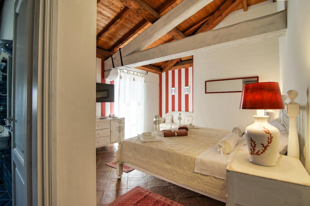 Domus Corallia-Luxury Rooms ปอร์โตโรตอนโด ห้อง รูปภาพ